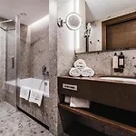 Sowa Aparthotel 4*
