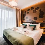 Sowa Aparthotel 4*
