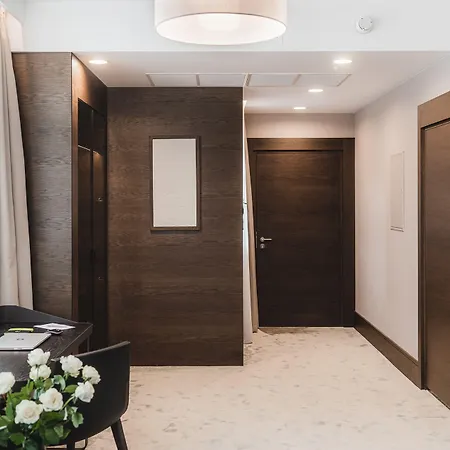 Sowa Hotel apartamentowy 4*